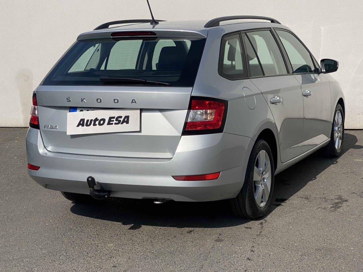 2021 Škoda FABIA - 4