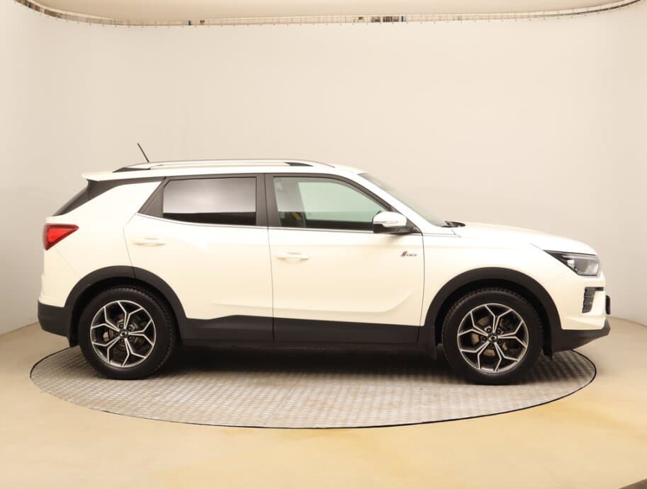 2023 SsangYong KORANDO - 8