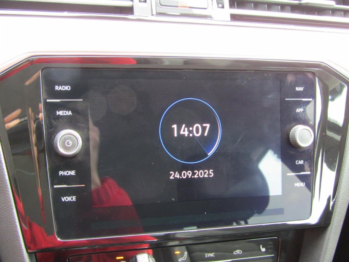2021 Volkswagen PASSAT - 11