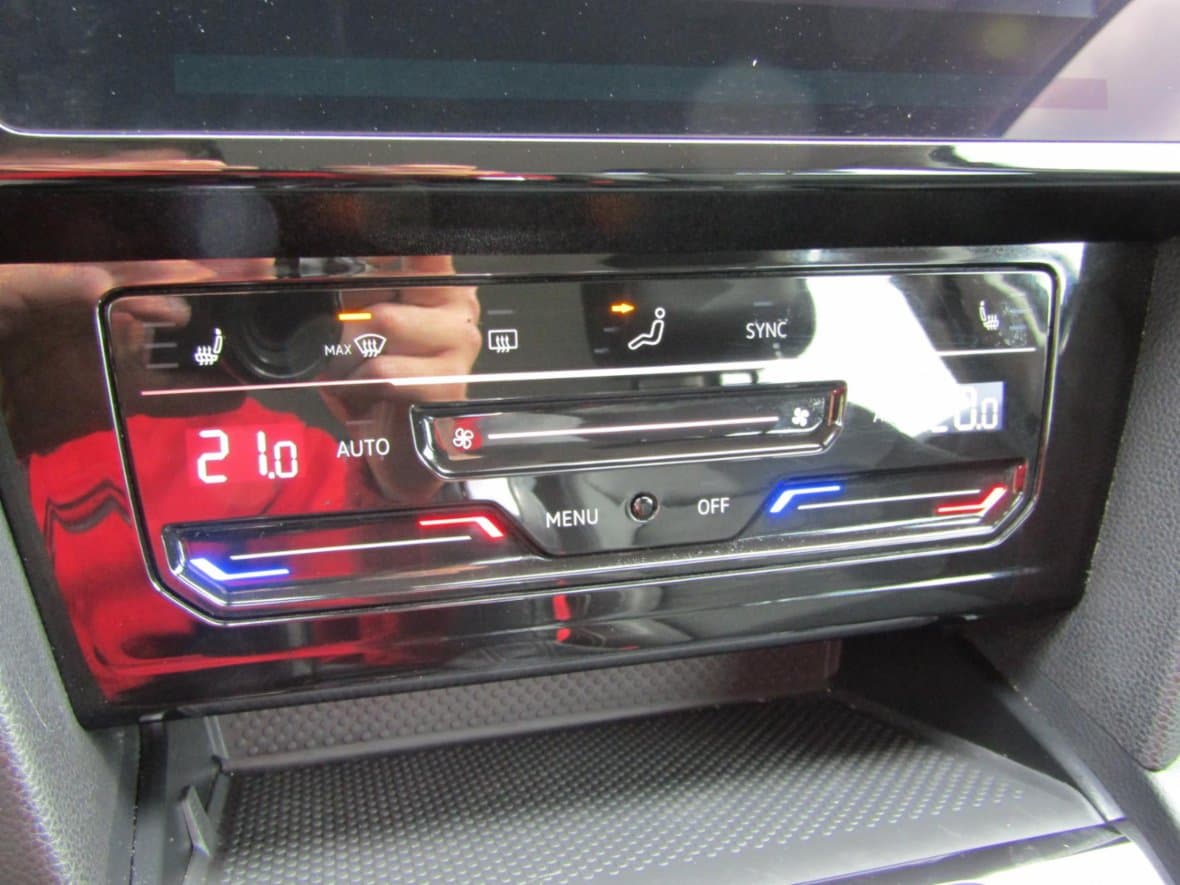 2021 Volkswagen PASSAT - 14