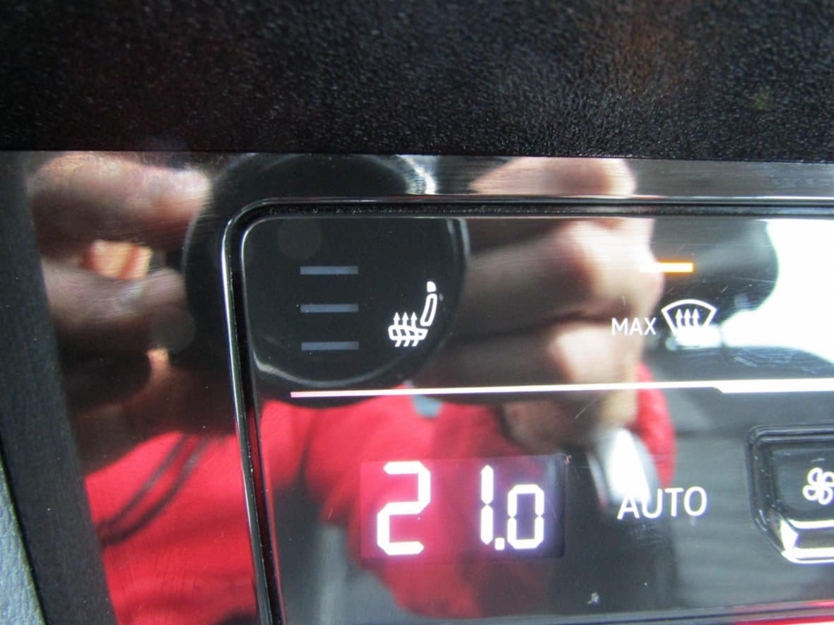 2021 Volkswagen PASSAT - 15