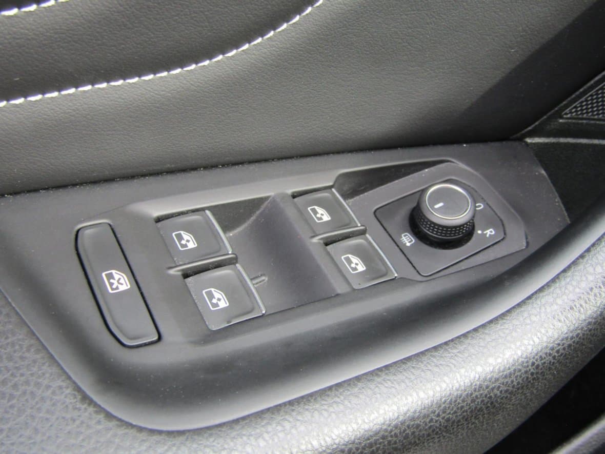 2021 Volkswagen PASSAT - 16