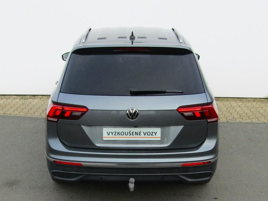 2022 Volkswagen Tiguan - 12
