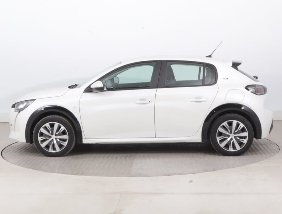 2020 Peugeot 208 - 7