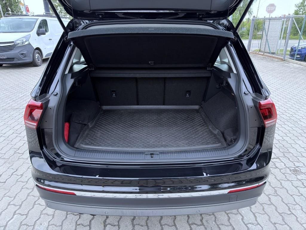 2018 Volkswagen TIGUAN - 9