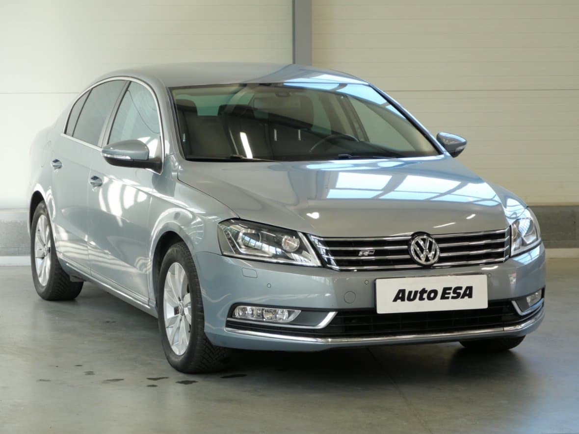 2012 Volkswagen PASSAT