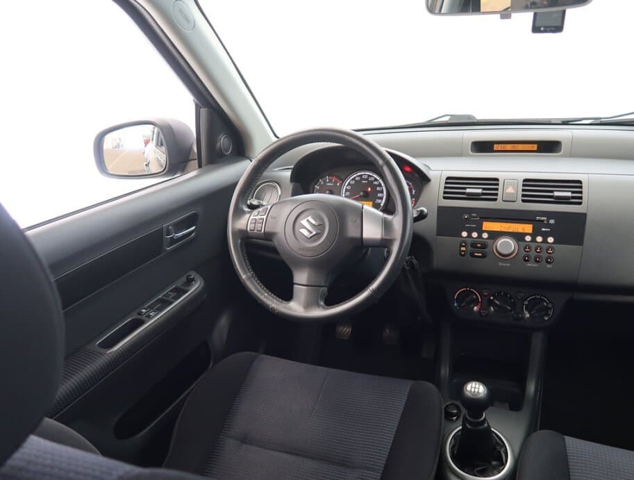 2009 Suzuki SWIFT - 9
