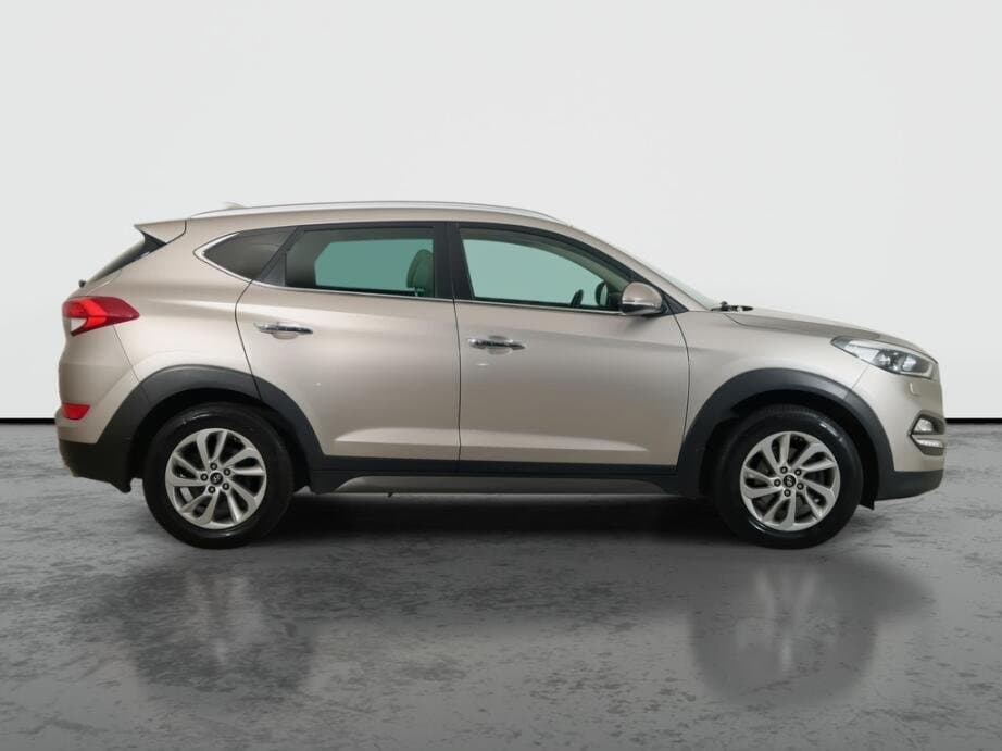 2015 Hyundai TUCSON - 8