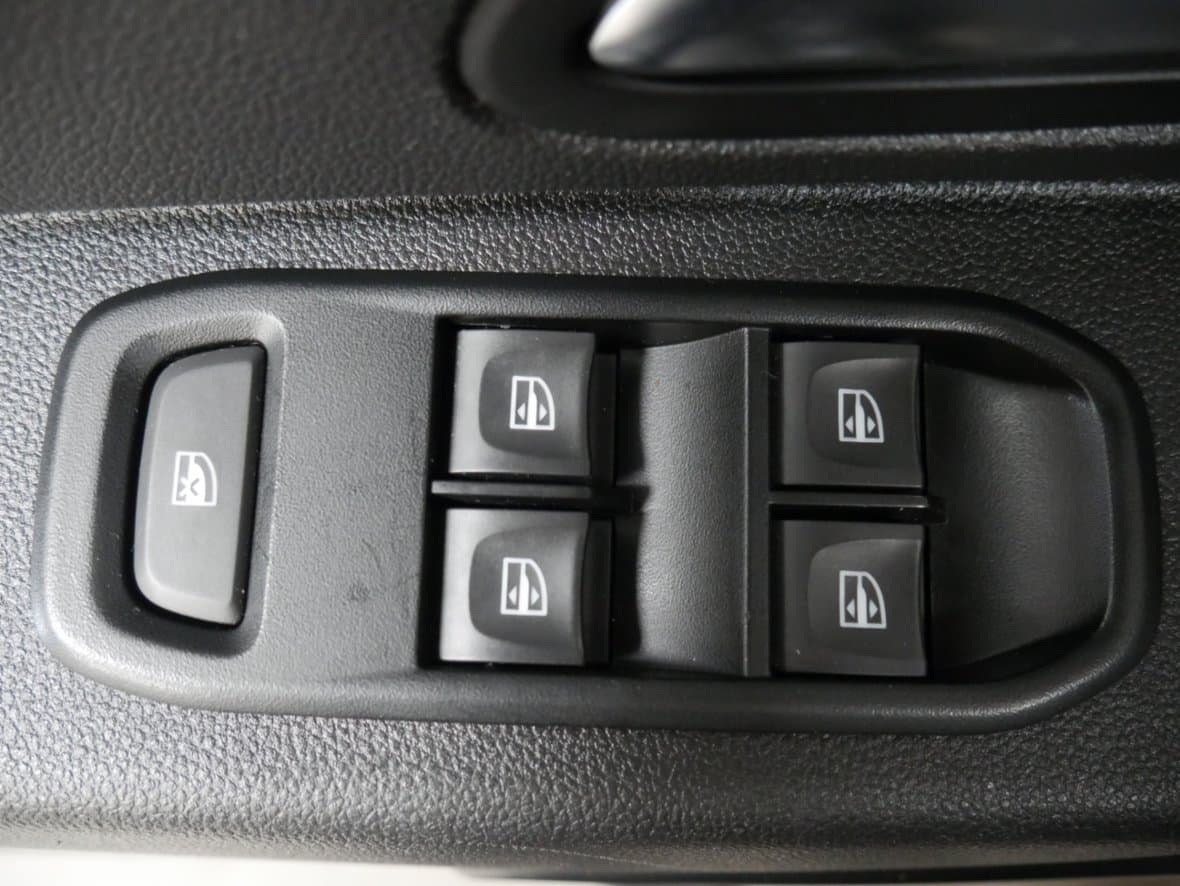 2021 Dacia DUSTER - 16