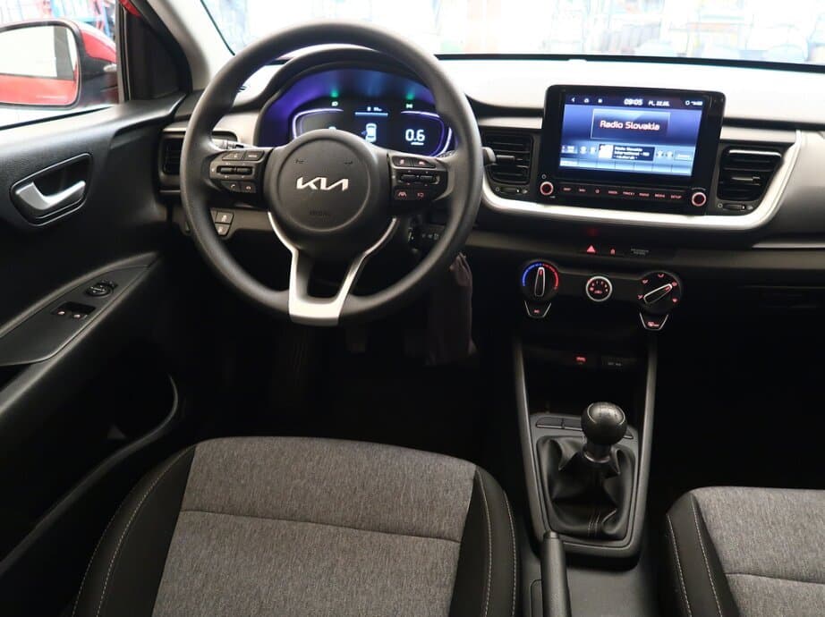 2024 Kia STONIC - 9