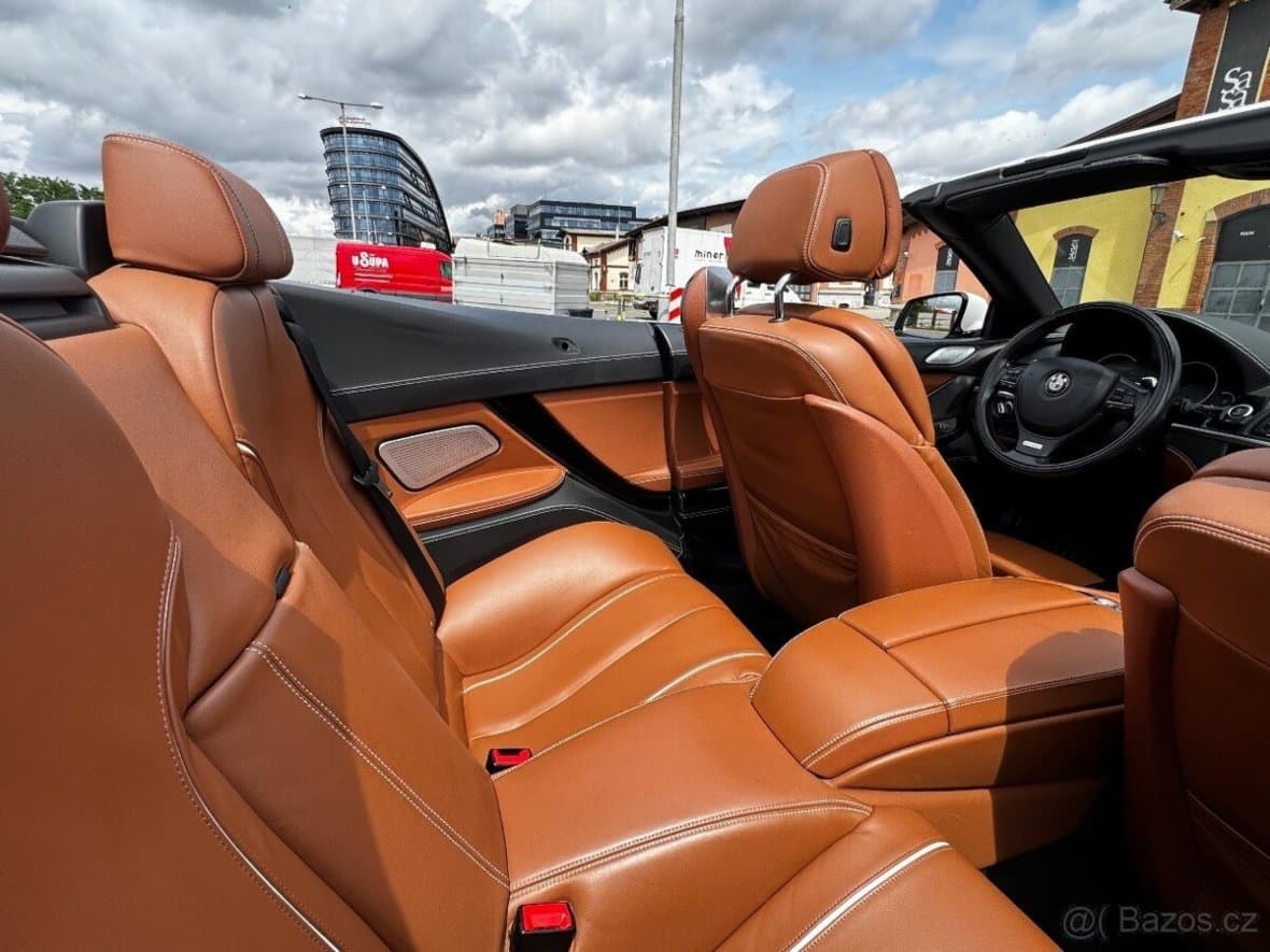 BMW 6-SERIES - 11