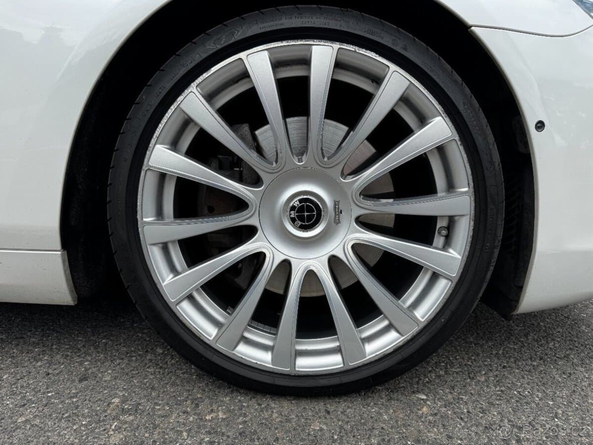 BMW 6-SERIES - 16