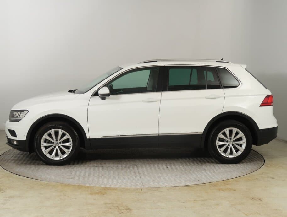 2020 Volkswagen TIGUAN - 4