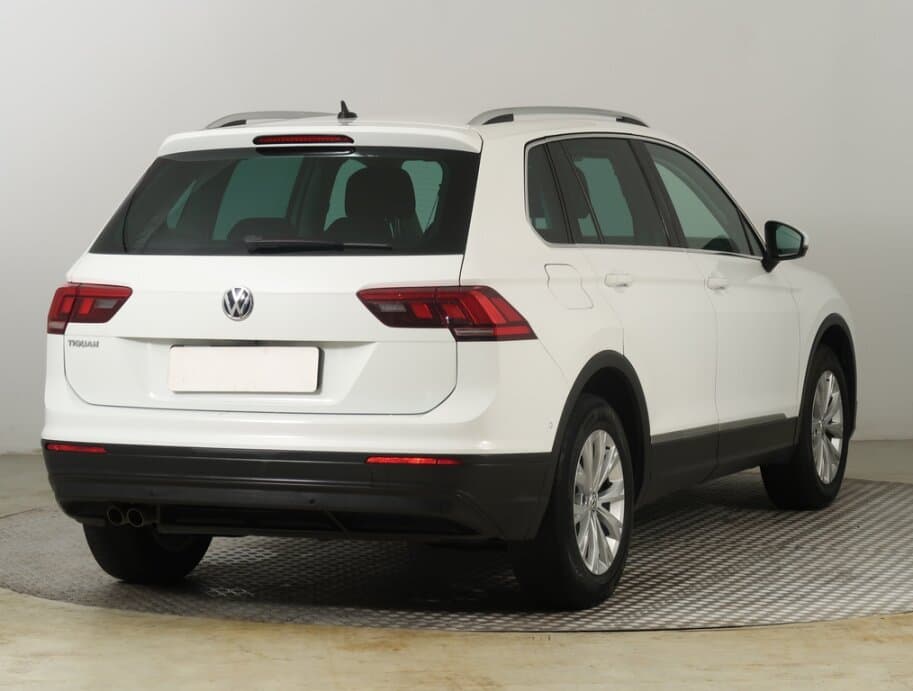 2020 Volkswagen TIGUAN - 7