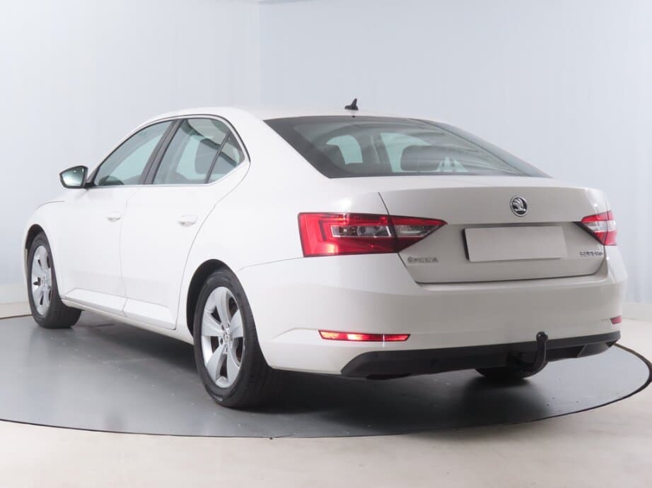 2017 Škoda SUPERB - 5