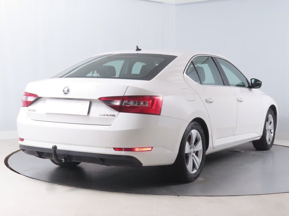 2017 Škoda SUPERB - 7
