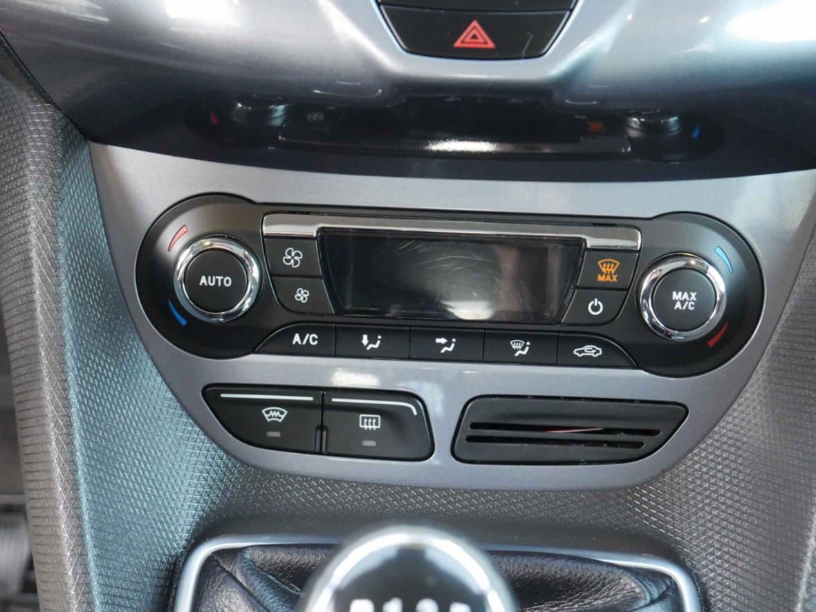 2014 Ford TOURNEO - 14