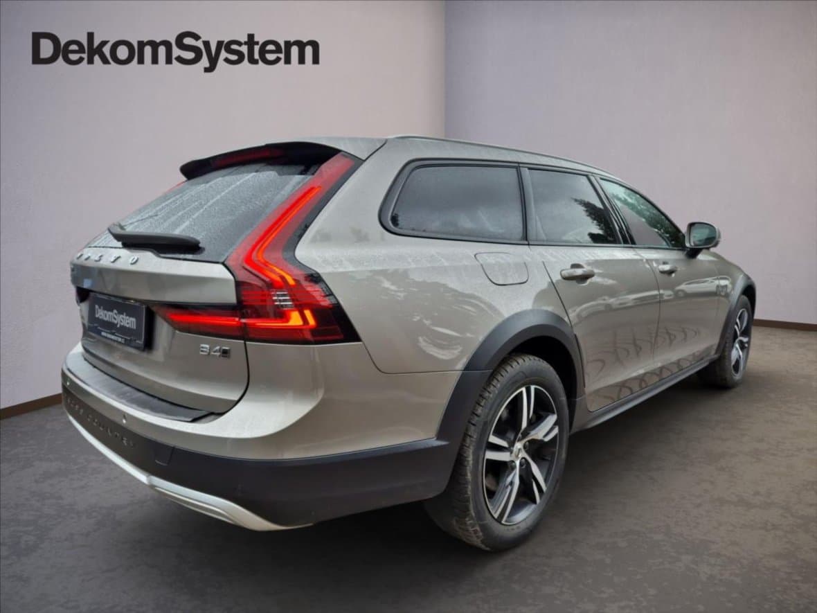2021 Volvo V90 - 3