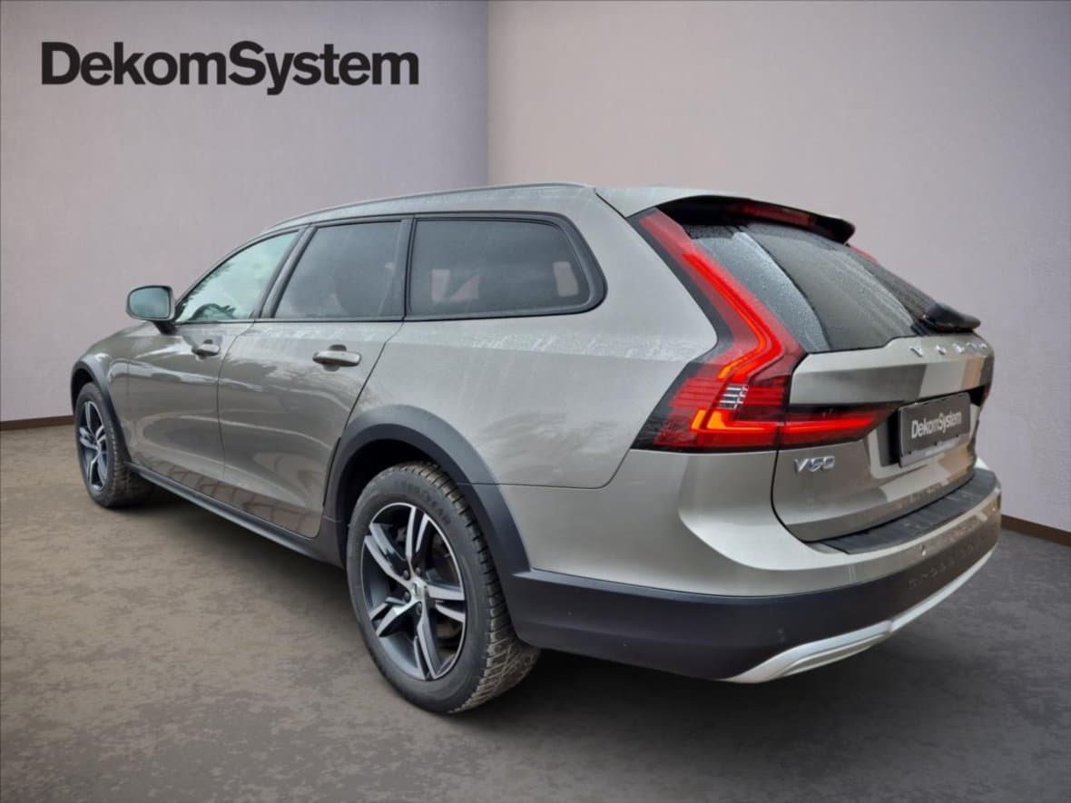 2021 Volvo V90 - 4