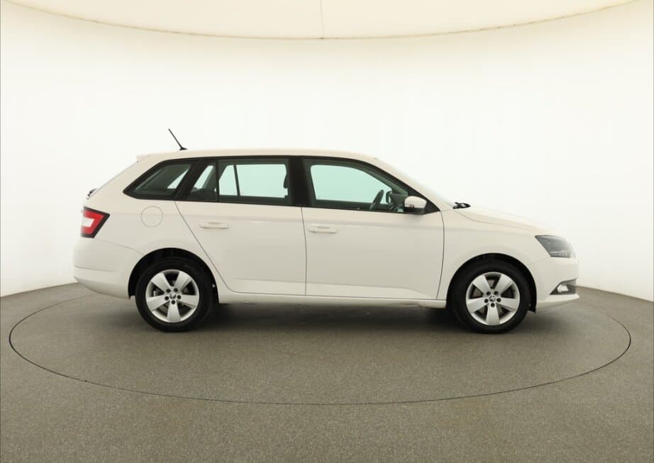 2017 Škoda FABIA - 8