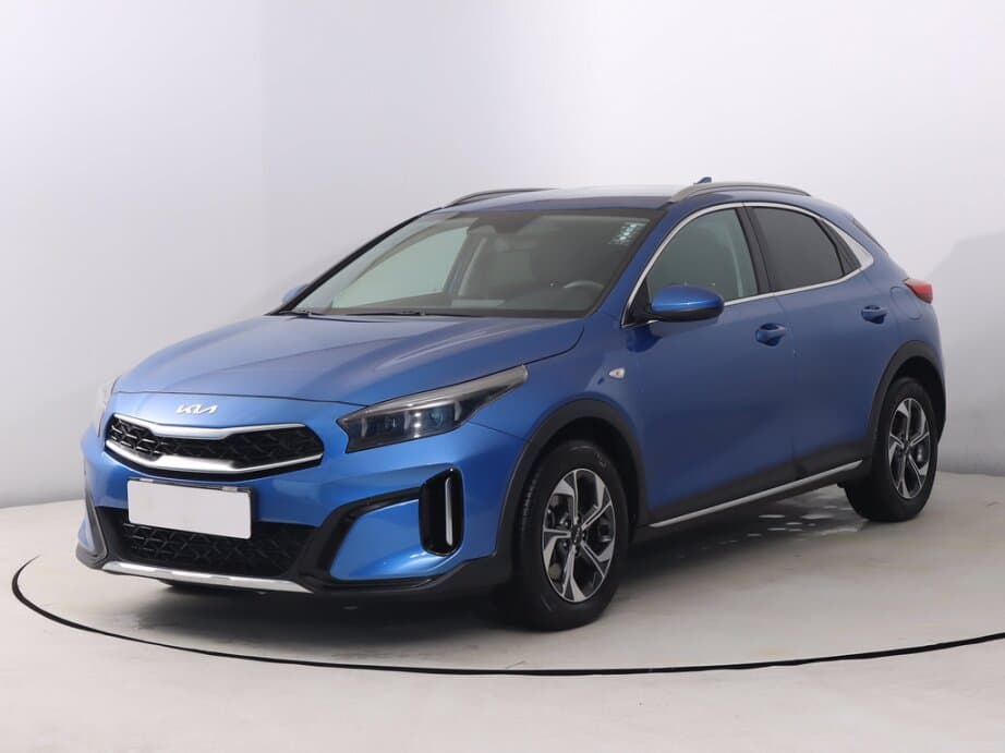 2024 Kia XCEED - 3