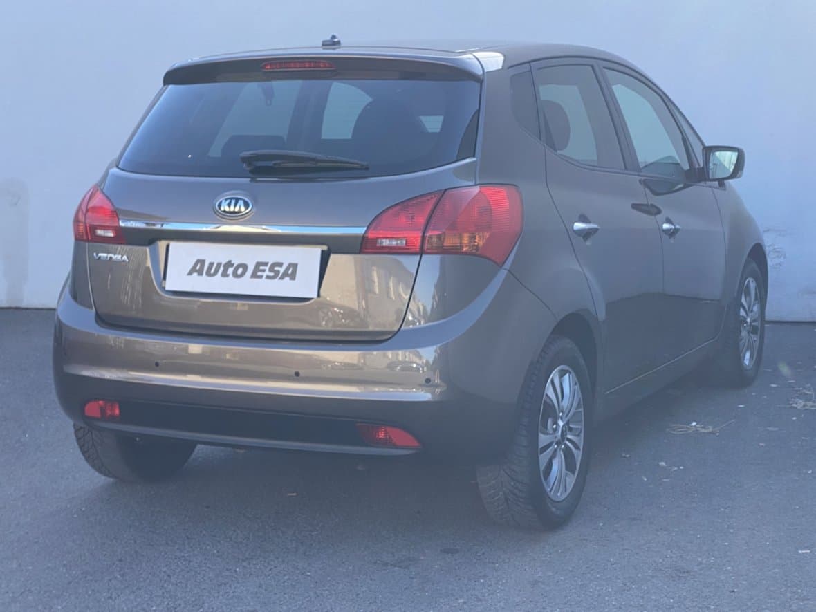 2017 Kia VENGA - 4