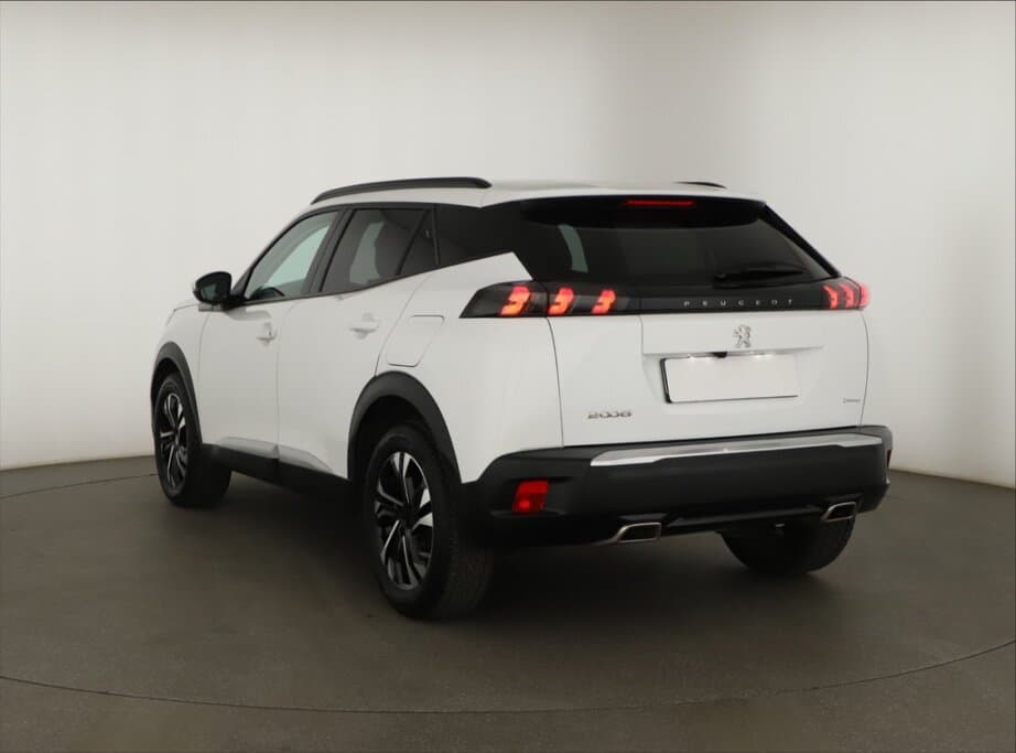 2021 Peugeot 2008 - 9