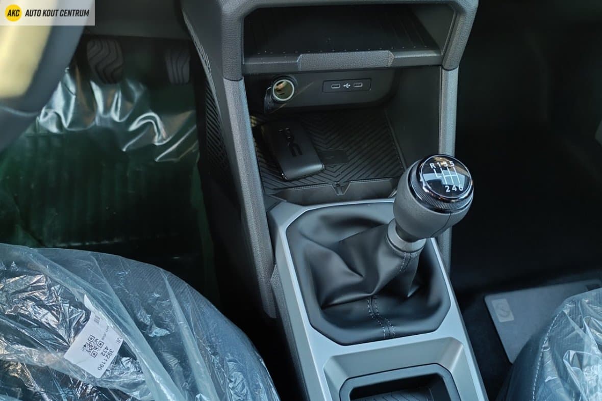 2025 Dacia DUSTER - 11