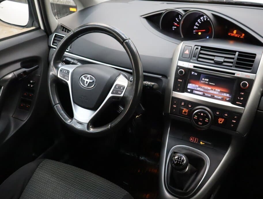 2015 Toyota Verso - 9