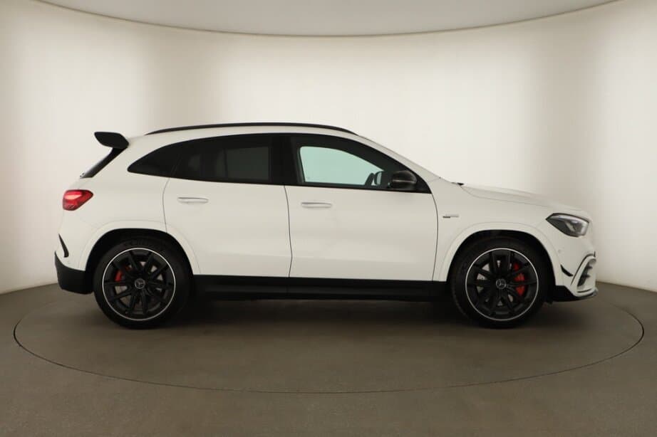 2025 Mercedes-Benz GLA - 8