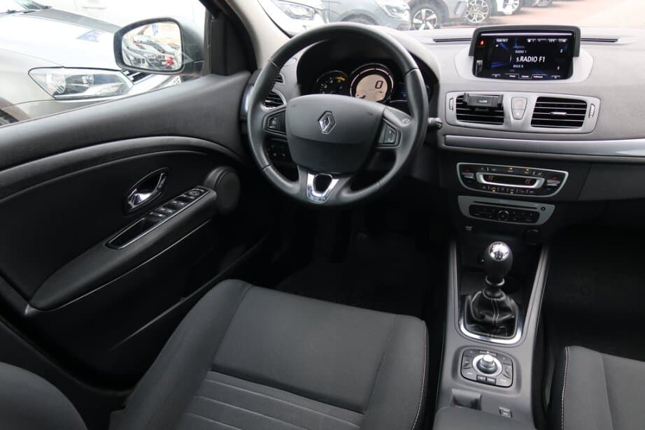 2014 Renault MEGANE - 9