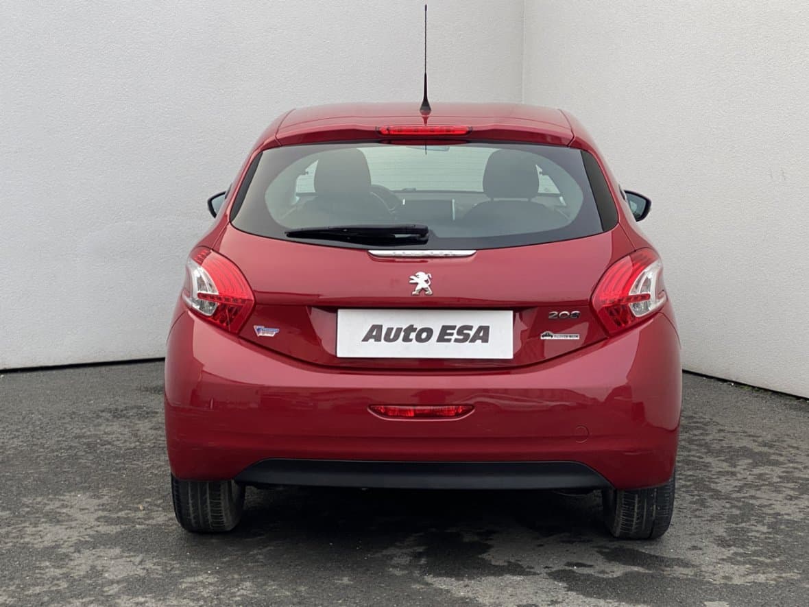 2013 Peugeot 208 - 5
