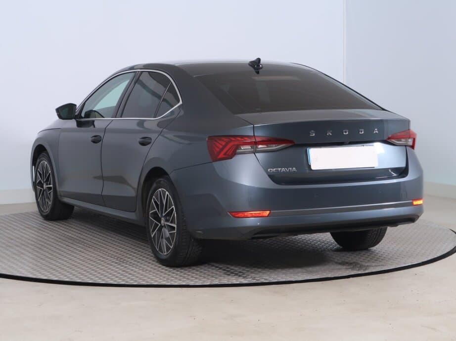 2021 Škoda OCTAVIA - 5