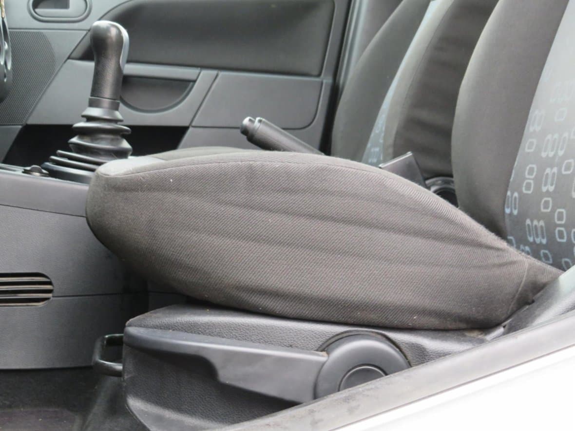 2005 Ford FIESTA - 31