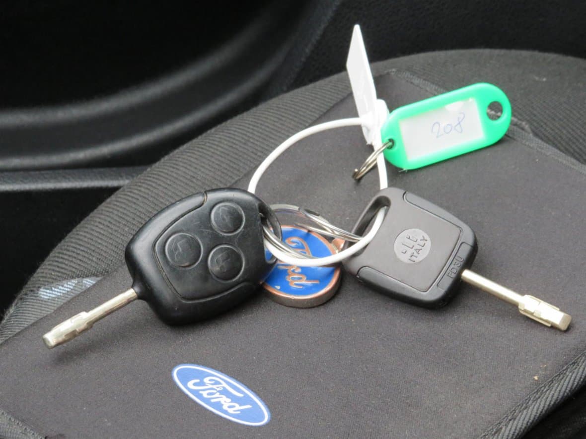 2005 Ford FIESTA - 35