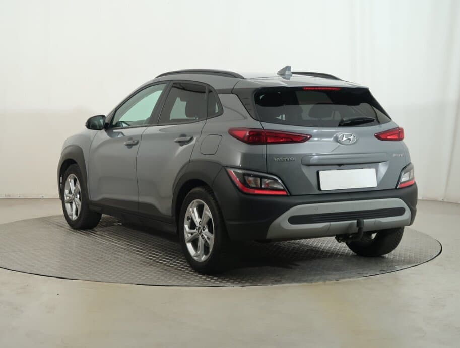 2022 Hyundai KONA - 5
