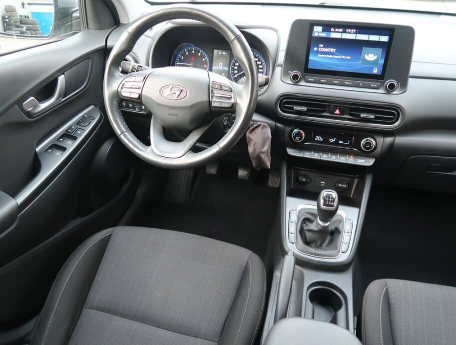 2022 Hyundai KONA - 9
