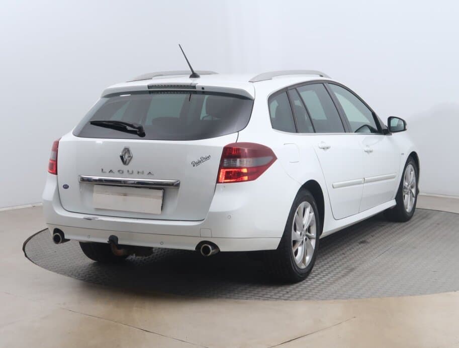 2015 Renault LAGUNA - 7