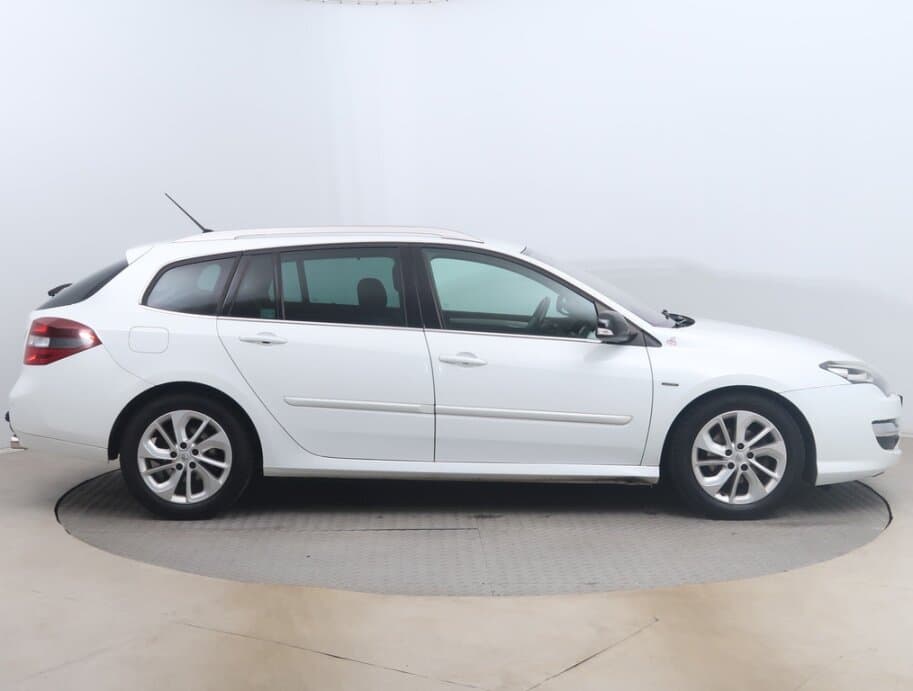 2015 Renault LAGUNA - 8