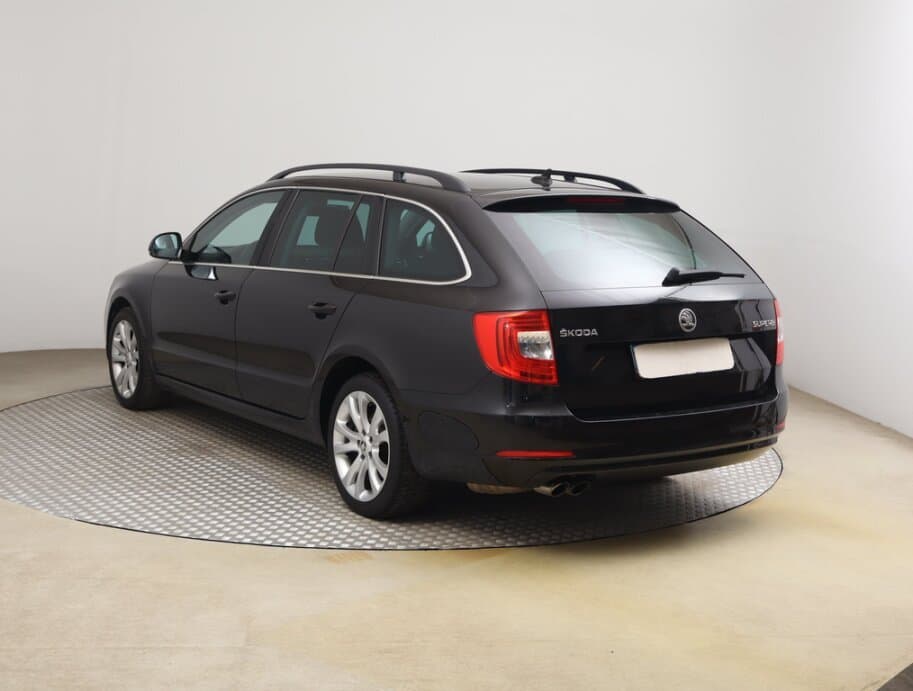 2013 Škoda SUPERB - 5