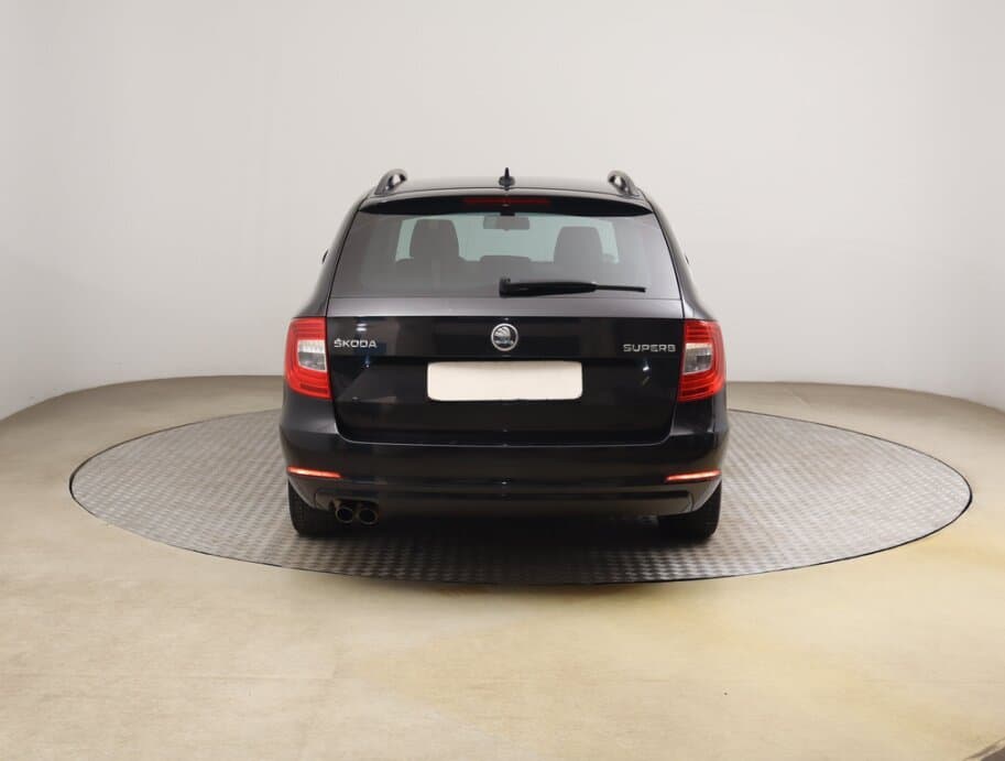 2013 Škoda SUPERB - 6