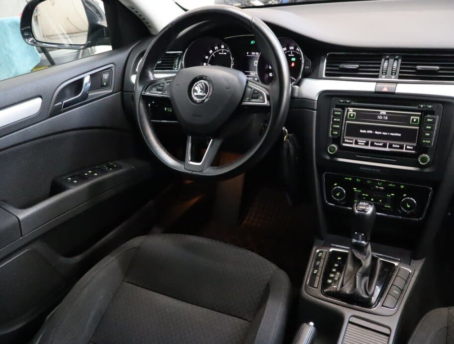 2013 Škoda SUPERB - 9