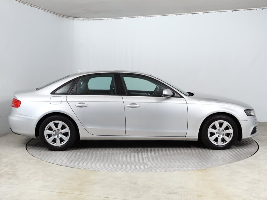 2011 Audi A4 - 7