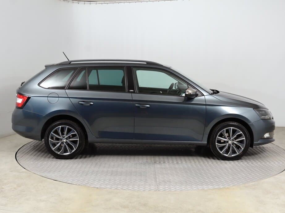 2015 Škoda FABIA - 8