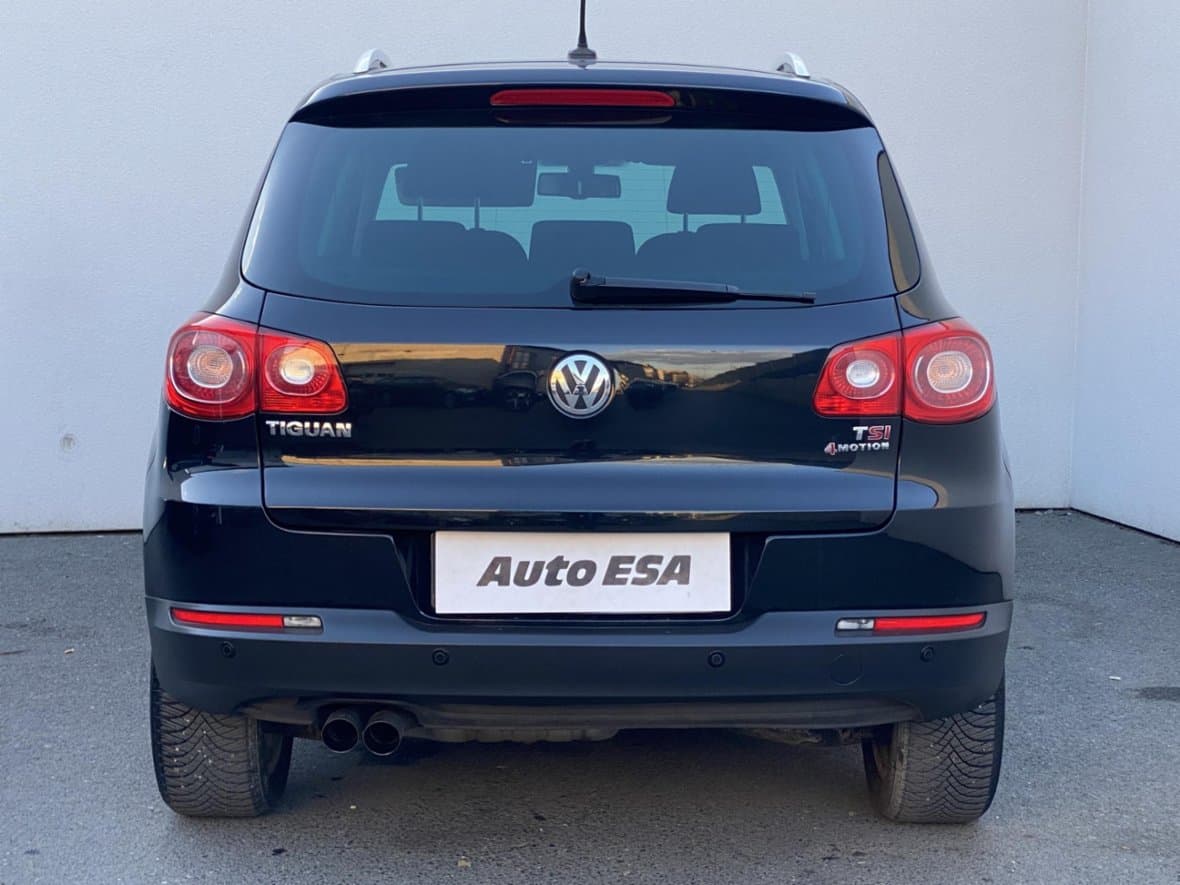 2010 Volkswagen TIGUAN - 5