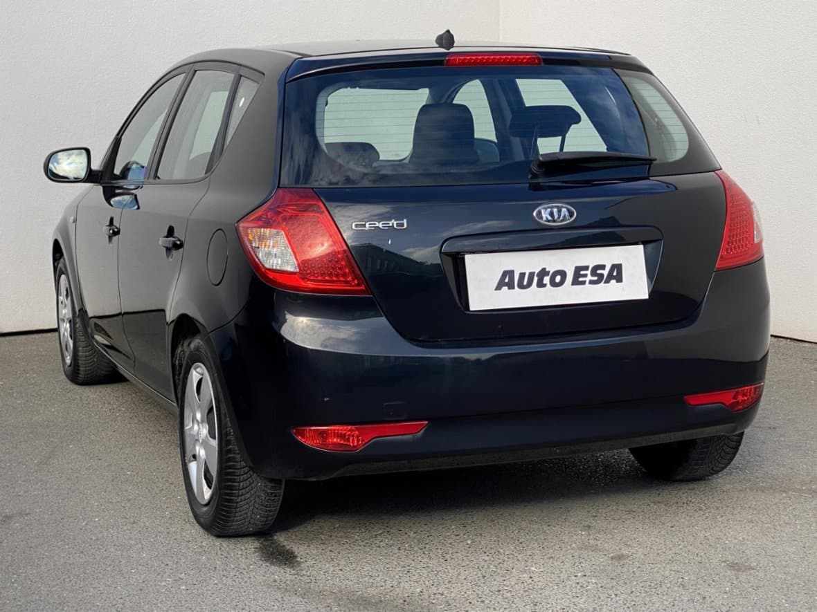 2010 Kia CEE'D - 6
