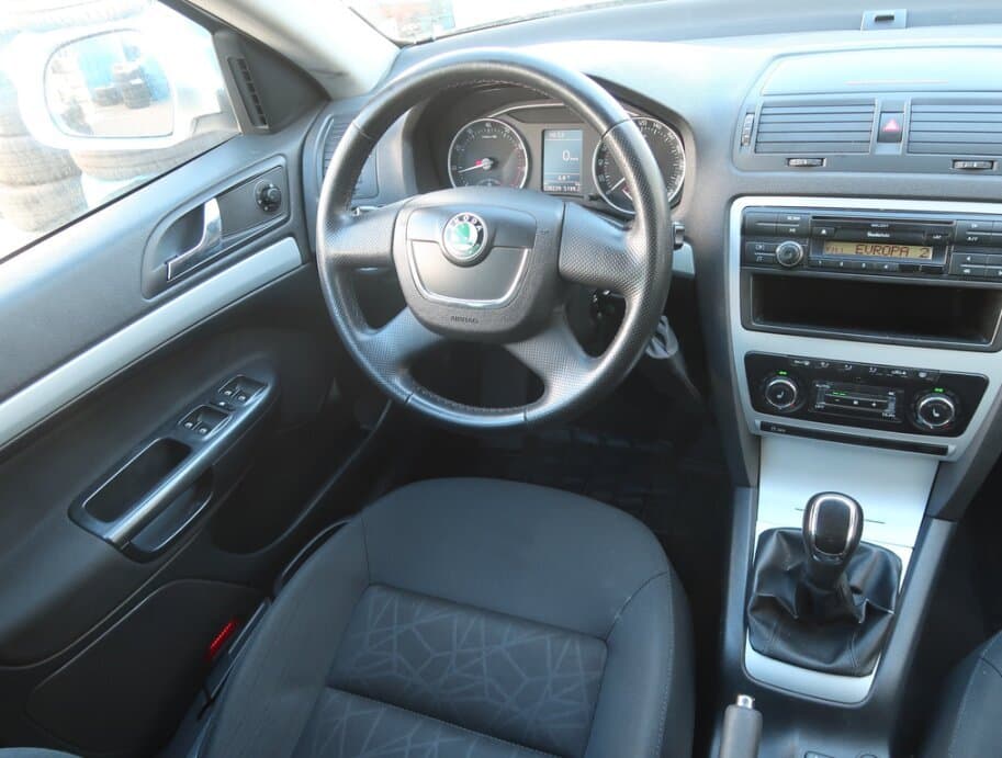 2011 Škoda OCTAVIA - 9