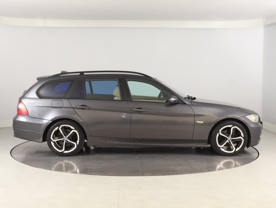2005 BMW 3-SERIES - 8