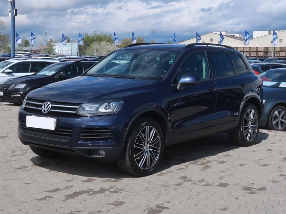 2012 Volkswagen TOUAREG - 3