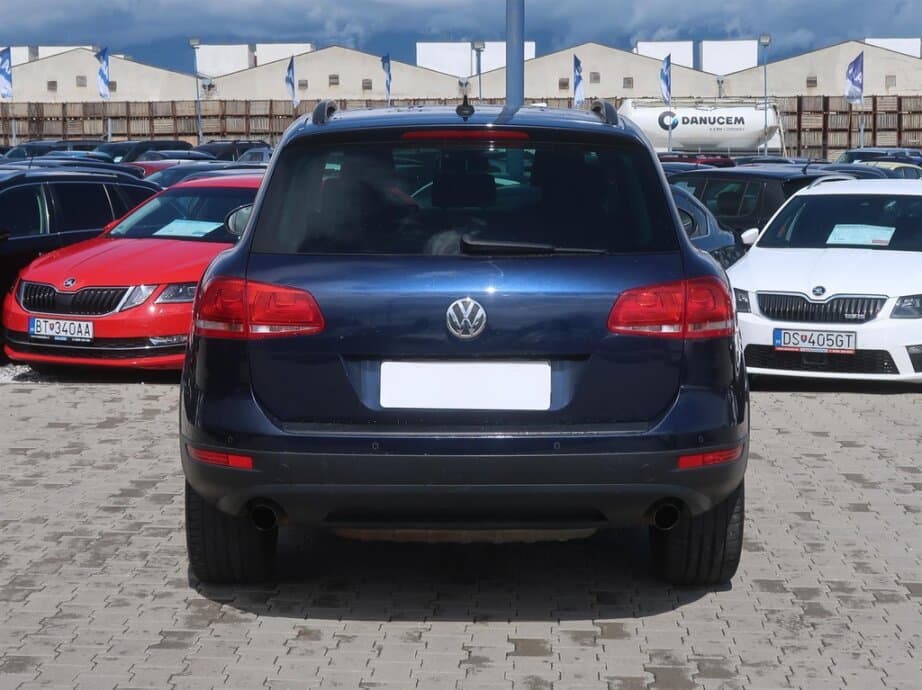 2012 Volkswagen TOUAREG - 6